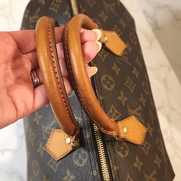 Louis Vuitton Monogram Vintage Speedy 30 Bag - Picture 3 of 16